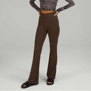 NWT Lululemon Groove Super High Rise Flared Pant Nulu